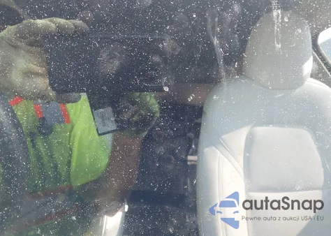 2020 Tesla Model Y Long Range Dual Motor All-Wheel Drive z USA, uszkodzony, nr VIN 5YJYGDEE5LF046424